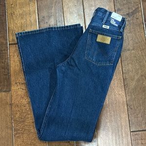 Wrangler wide leg jeans